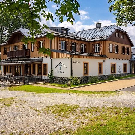 Hotel Franz Рейвиз Экстерьер фото
