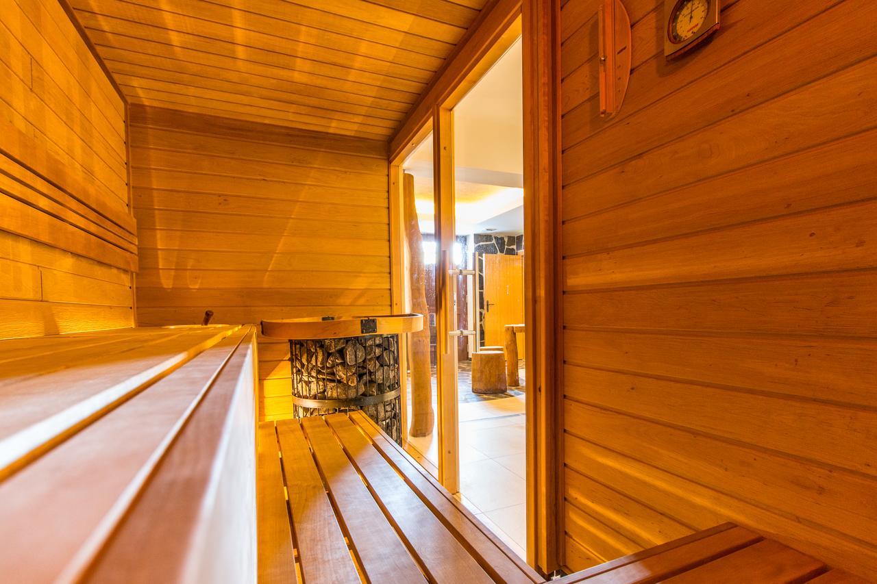 Hotel Franz Рейвиз Экстерьер фото