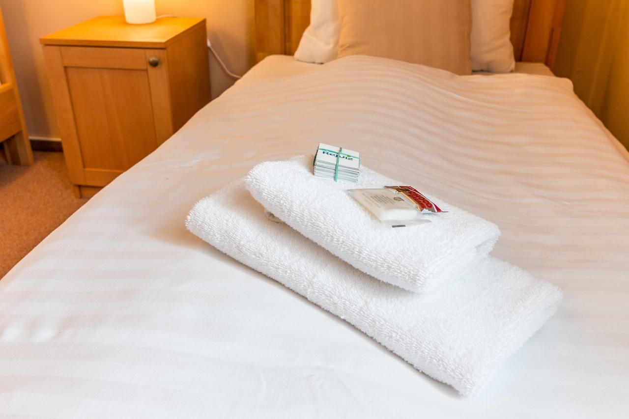 Hotel Franz Рейвиз Экстерьер фото